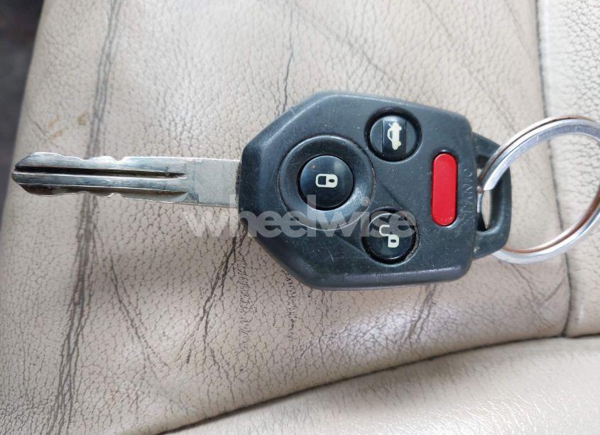 Photo 11 of 2011 Subaru Tribeca 3.6R LIMITED (VIN 4S4WX9GD4B4400461)