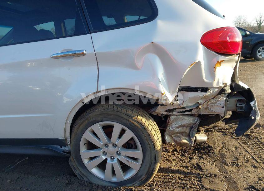 Photo 12 of 2010 Subaru Tribeca 3.6R LIMITED (VIN 4S4WX9GD6A4400833)