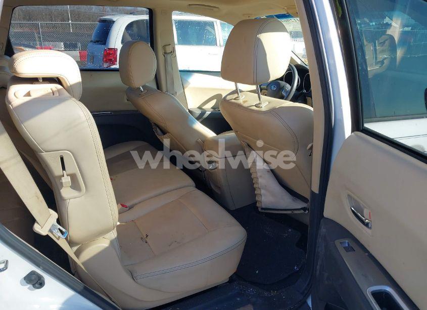 Photo 8 of 2010 Subaru Tribeca 3.6R LIMITED (VIN 4S4WX9GDXA4400947)