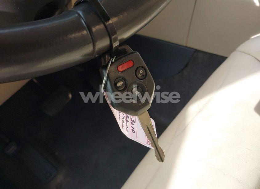 Photo 11 of 2010 Subaru Tribeca 3.6R LIMITED (VIN 4S4WX9HD3A4401209)