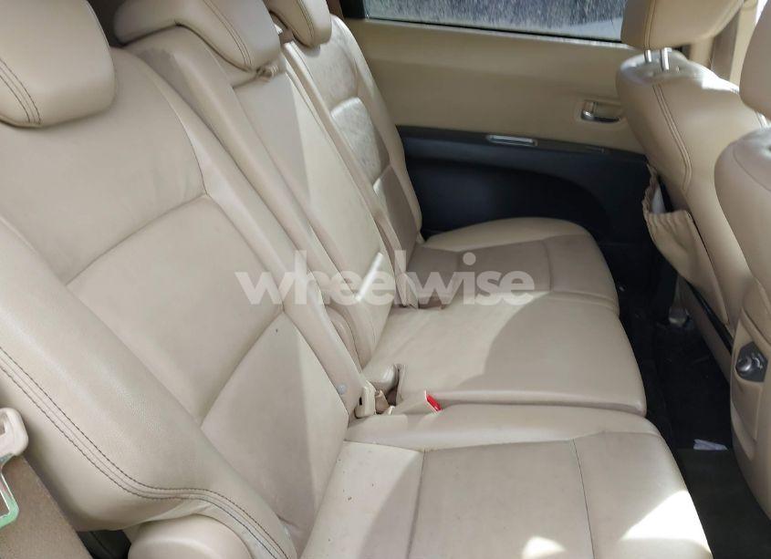 Photo 8 of 2010 Subaru Tribeca 3.6R LIMITED (VIN 4S4WX9HD3A4401209)