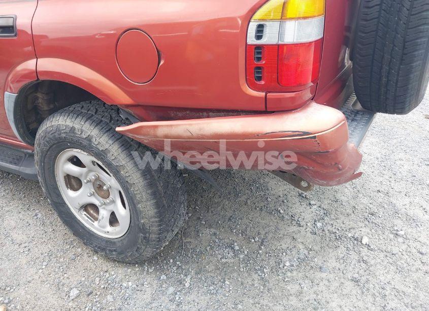 Photo 6 of 2001 Honda Passport EX/LX (VIN 4S6CK58W414409032)