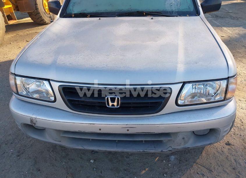 Photo 6 of 2000 Honda Passport EX/LX (VIN 4S6CK58W4Y4415990)