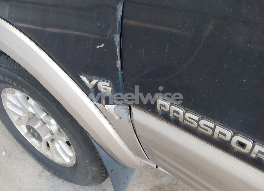 Photo 6 of 2000 Honda Passport EX/LX (VIN 4S6CK58W7Y4412436)