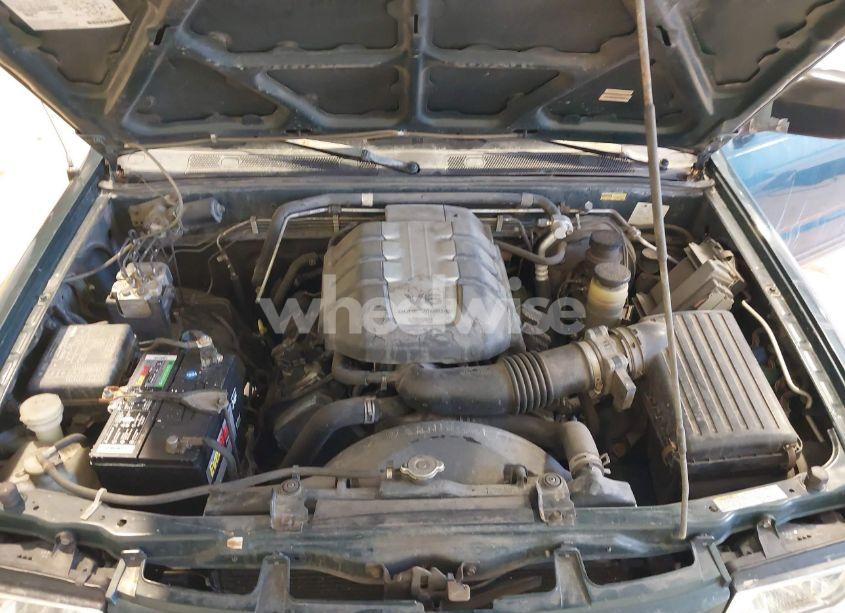 Photo 10 of 2000 Honda Passport EX/LX (VIN 4S6DM58W1Y4406601)