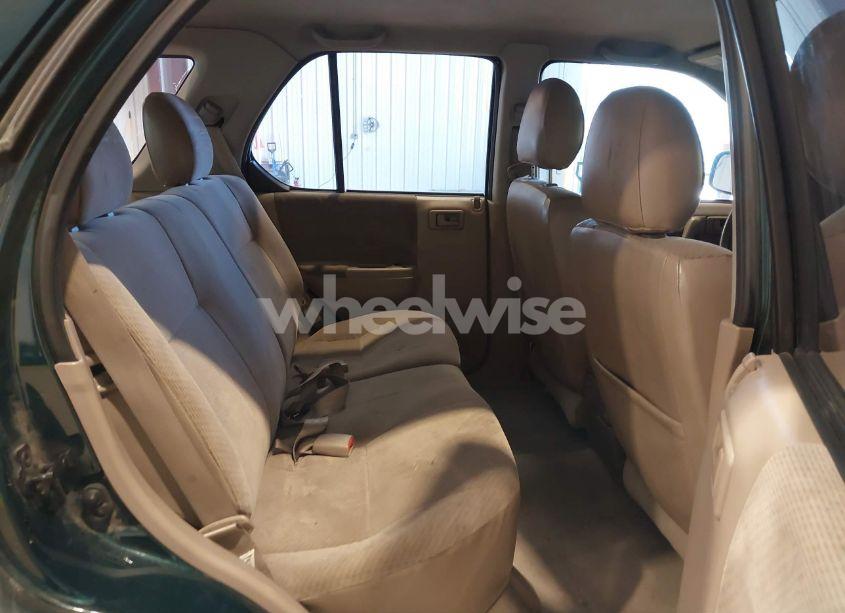 Photo 8 of 2000 Honda Passport EX/LX (VIN 4S6DM58W1Y4406601)