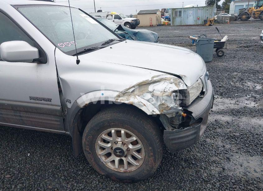 Photo 6 of 2000 Honda Passport EX/LX (VIN 4S6DM58W6Y4406996)