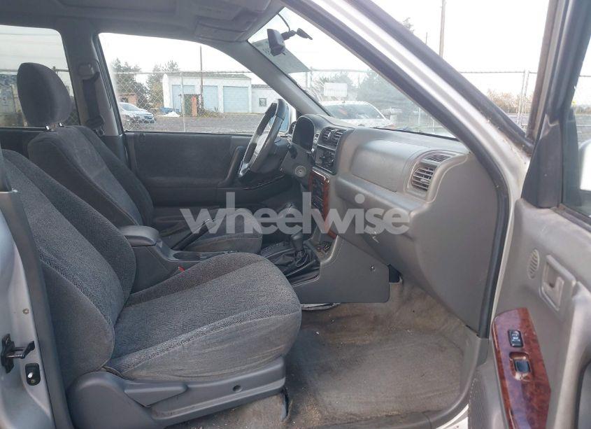 Photo 5 of 2000 Honda Passport EX/LX (VIN 4S6DM58W9Y4414073)