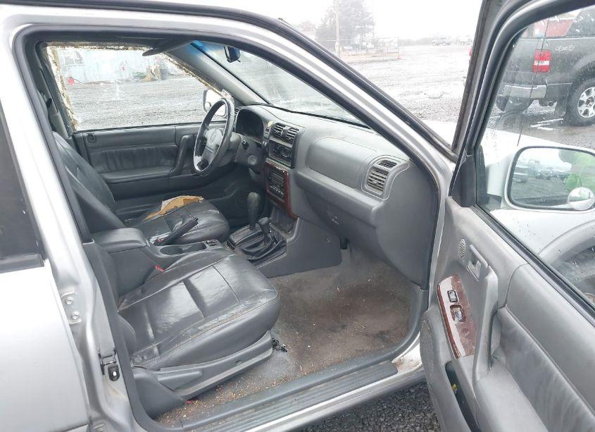 Photo 5 of 2000 Honda Passport EX/LX (VIN 4S6DM58W9Y4416440)