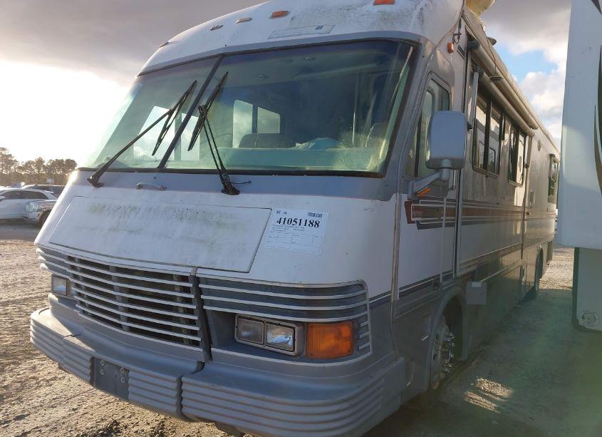 Photo 2 of 1994 Newmar Kountry STAR (VIN 4S7MT9K08RC012899)