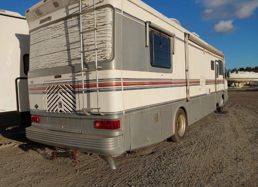 Photo 4 of 1994 Newmar Kountry STAR (VIN 4S7MT9K08RC012899)