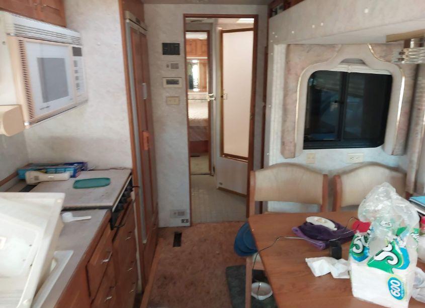 Photo 8 of 1994 Newmar Kountry STAR (VIN 4S7MT9K08RC012899)