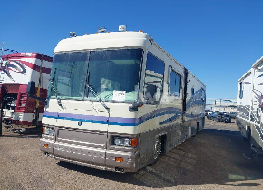 Photo 2 of 1995 Spartan Motors MOTORHOME (VIN 4S7MT9K0XSC017916)