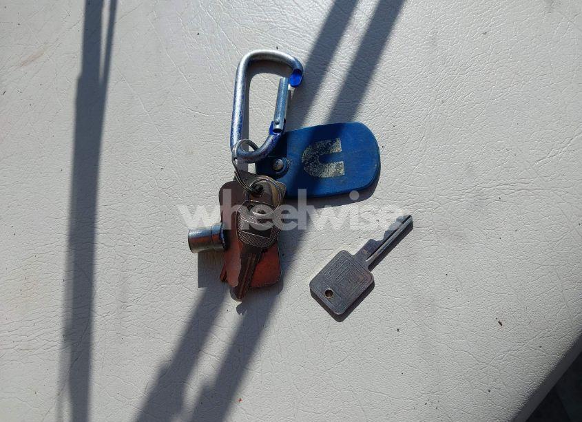 Photo 11 of 1997 Spartan Motors MOTORHOME (VIN 4S7XT9K07TC021727)