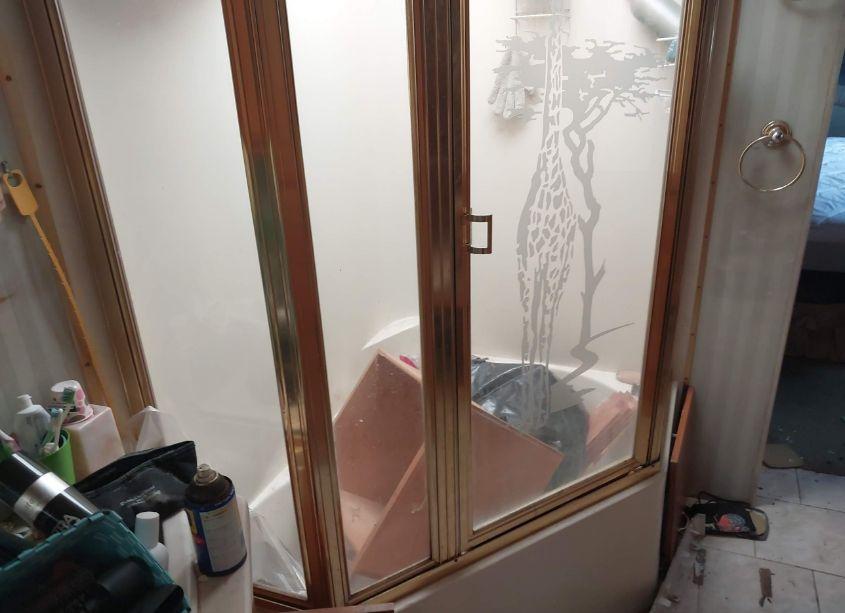 Photo 12 of 1998 Safari Motor HOME (VIN 4SLA8GN20W1109979)