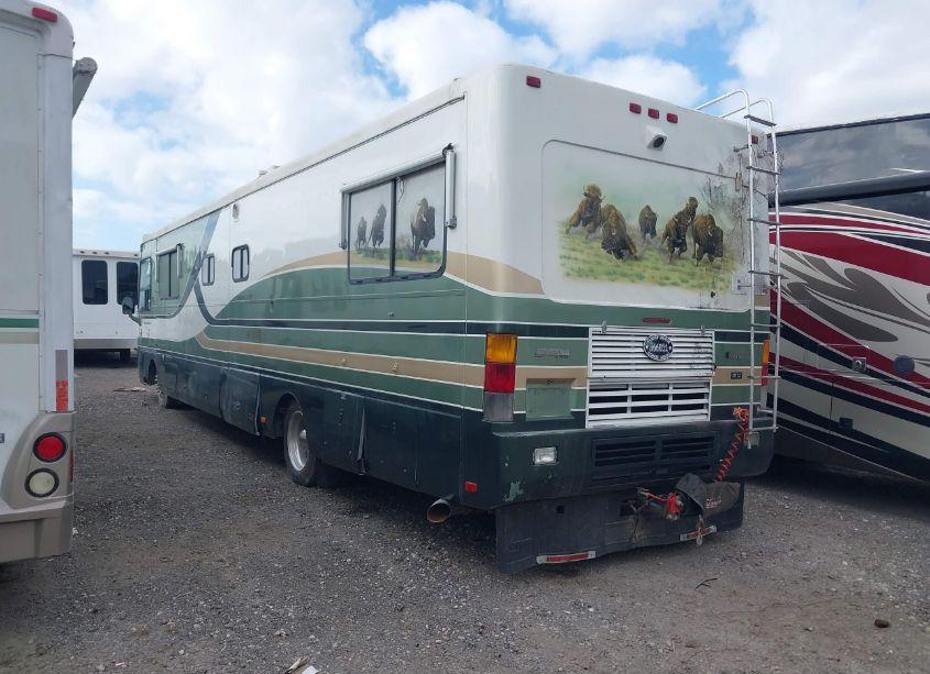 Photo 3 of 1998 Safari Motor HOME (VIN 4SLA8GN20W1109979)