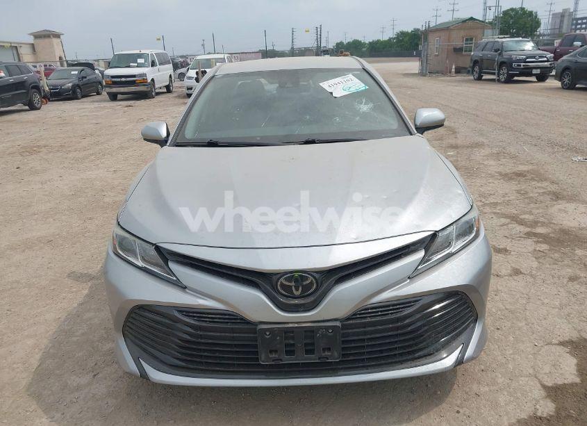 Photo 12 of 2020 Toyota Camry L (VIN 4T1A11AK2LU869327)