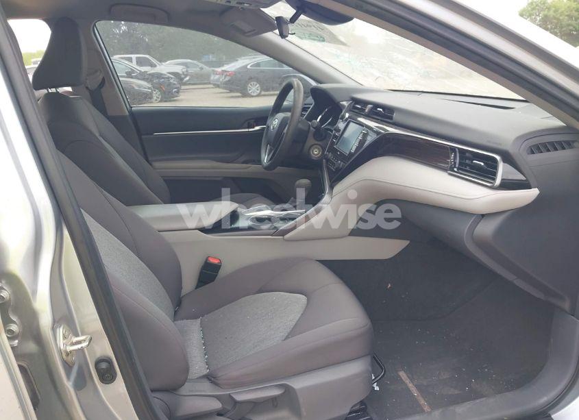Photo 5 of 2020 Toyota Camry L (VIN 4T1A11AK2LU869327)