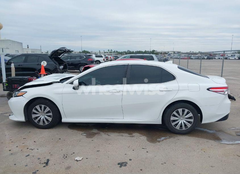 Photo 15 of 2020 Toyota Camry L (VIN 4T1A11AK4LU868681)