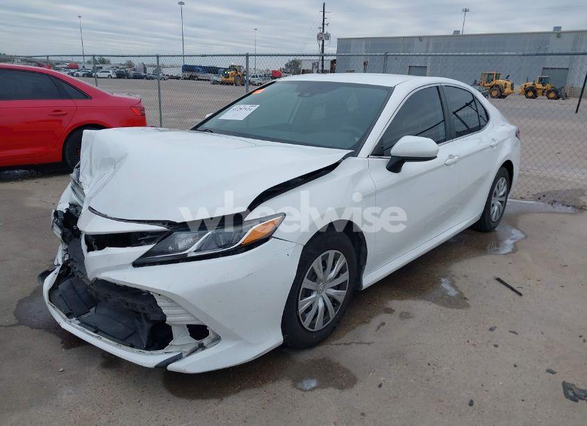Photo 2 of 2020 Toyota Camry L (VIN 4T1A11AK4LU868681)