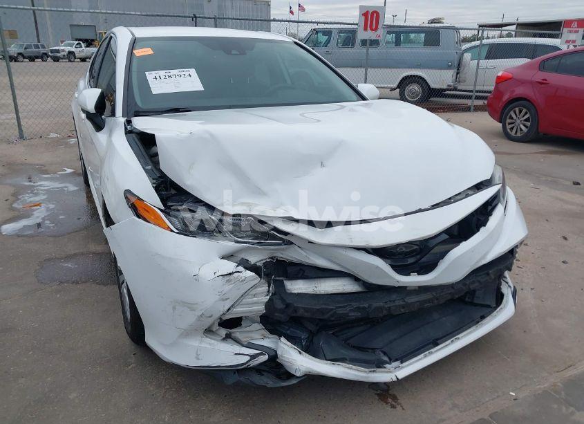 Photo 6 of 2020 Toyota Camry L (VIN 4T1A11AK4LU868681)