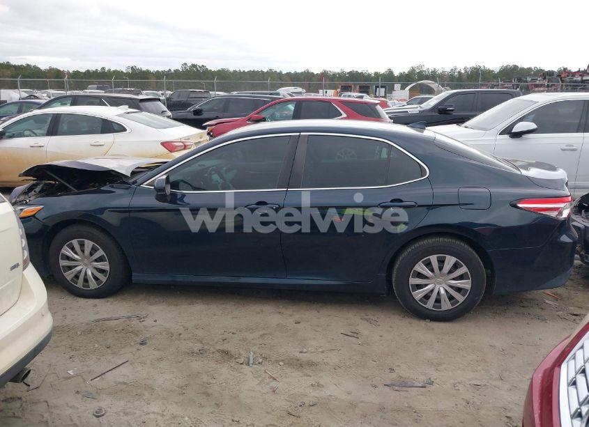 Photo 14 of 2020 Toyota Camry L (VIN 4T1A11AK6LU956695)