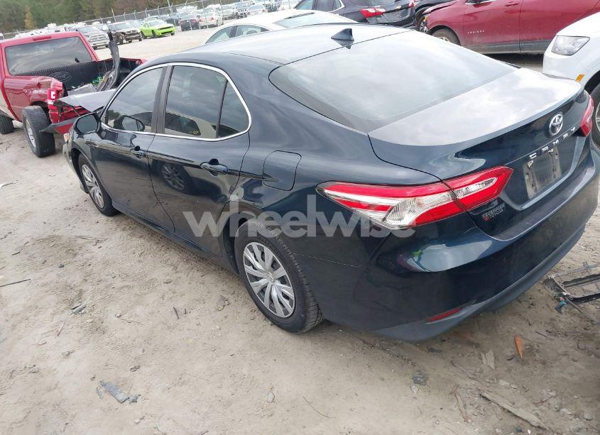 Photo 3 of 2020 Toyota Camry L (VIN 4T1A11AK6LU956695)