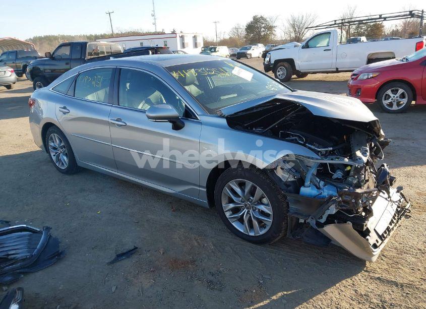 2022 Toyota Avalon XLE (VIN 4T1AZ1FBXNU085305) main photo