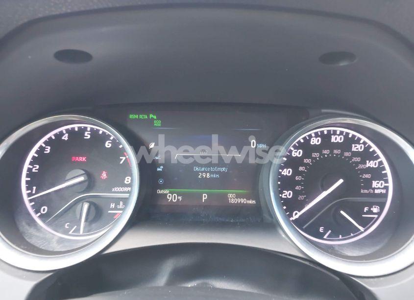 Photo 7 of 2018 Toyota Camry XLE (VIN 4T1B11HK0JU028078)