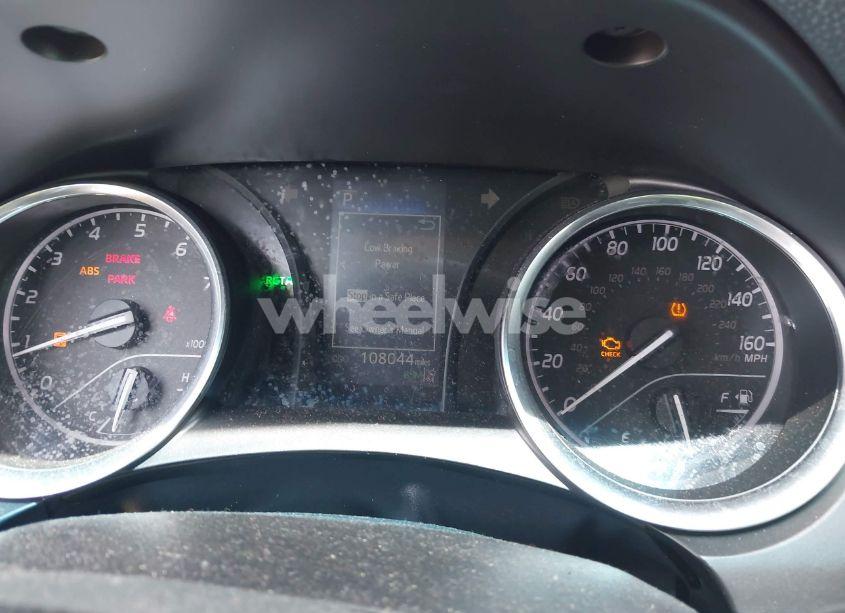 Photo 7 of 2018 Toyota Camry SE (VIN 4T1B11HK0JU039078)