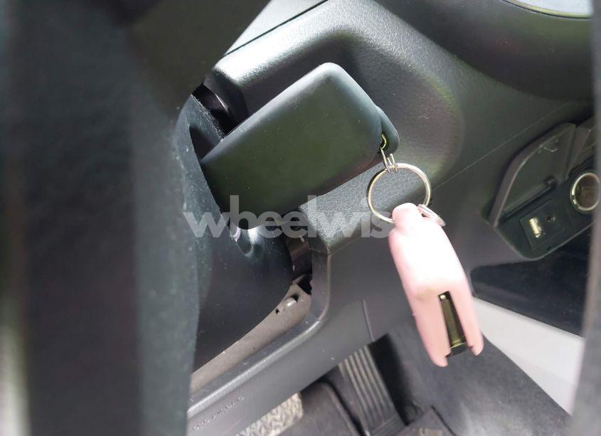 Photo 11 of 2018 Toyota Camry L (VIN 4T1B11HK0JU043244)