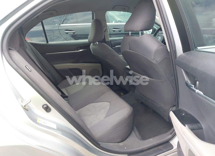 Photo 8 of 2018 Toyota Camry L (VIN 4T1B11HK0JU043244)