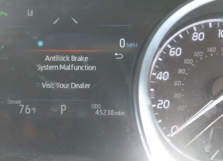 Photo 16 of 2018 Toyota Camry XLE (VIN 4T1B11HK0JU046631)