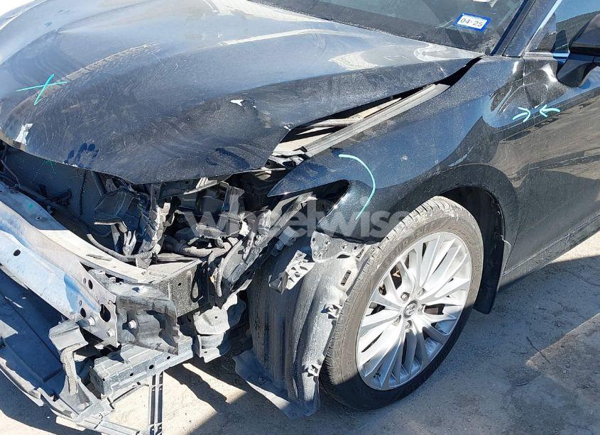 Photo 6 of 2018 Toyota Camry XLE (VIN 4T1B11HK0JU051487)