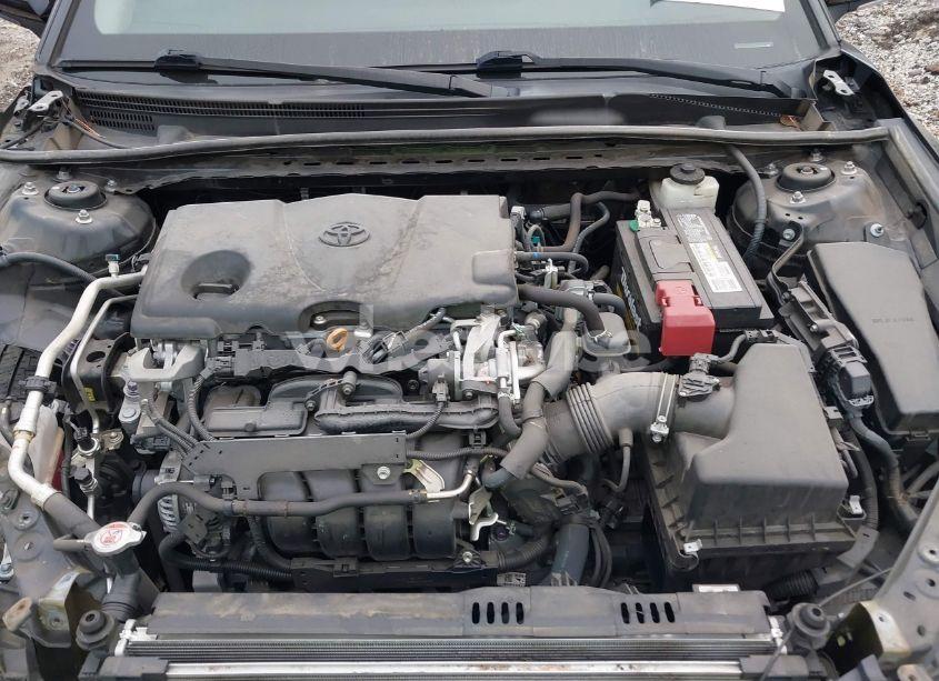 Photo 10 of 2018 Toyota Camry XLE (VIN 4T1B11HK0JU052297)