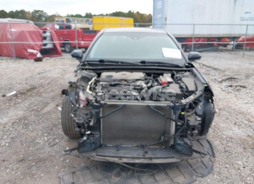 Photo 6 of 2018 Toyota Camry XLE (VIN 4T1B11HK0JU052297)