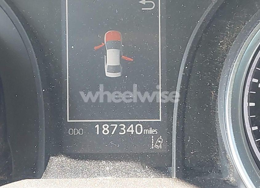 Photo 15 of 2018 Toyota Camry SE (VIN 4T1B11HK0JU054874)