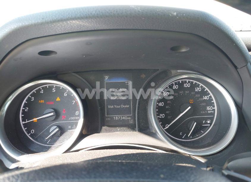 Photo 7 of 2018 Toyota Camry SE (VIN 4T1B11HK0JU054874)