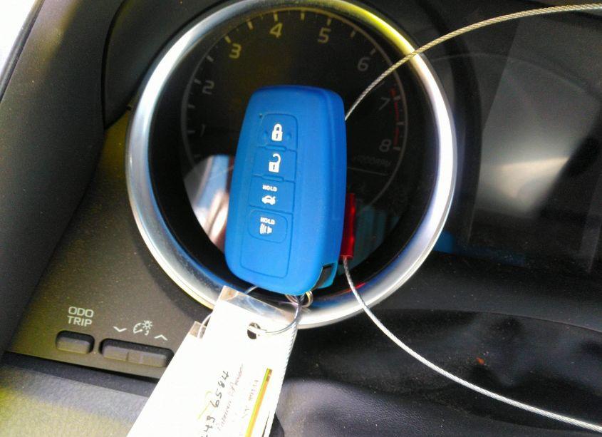 Photo 11 of 2018 Toyota Camry LE (VIN 4T1B11HK0JU108237)