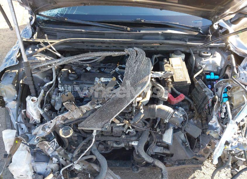 Photo 10 of 2018 Toyota Camry SE (VIN 4T1B11HK0JU115396)