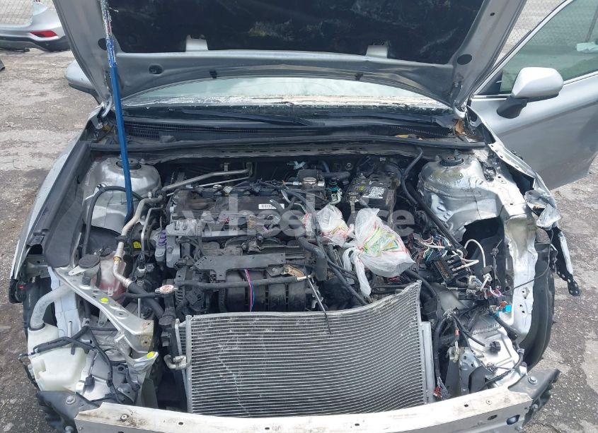 Photo 10 of 2018 Toyota Camry SE (VIN 4T1B11HK0JU147619)