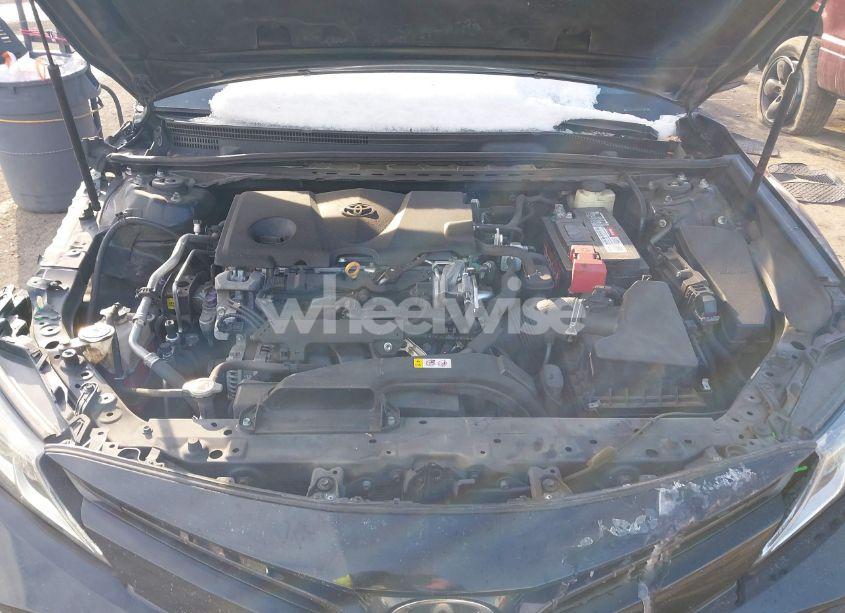 Photo 10 of 2018 Toyota Camry LE (VIN 4T1B11HK0JU509707)