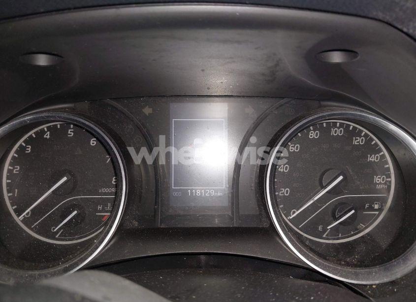 Photo 14 of 2018 Toyota Camry L (VIN 4T1B11HK0JU550497)