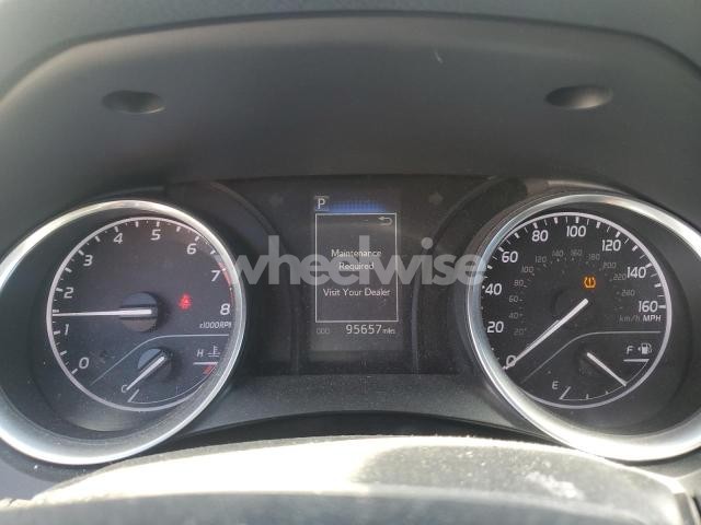 Photo 12 of 2018 TOYOTA CAMRY L (VIN 4T1B11HK0JU560043)