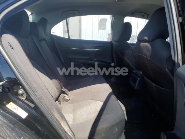 Photo 6 of 2018 TOYOTA CAMRY L (VIN 4T1B11HK0JU560043)