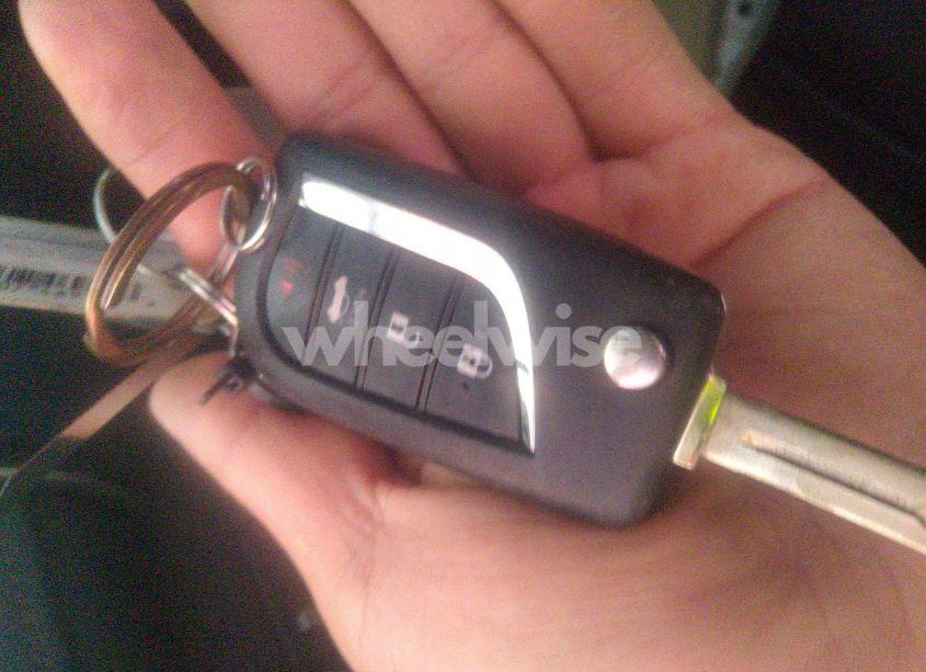 Photo 11 of 2018 Toyota Camry LE (VIN 4T1B11HK0JU570233)