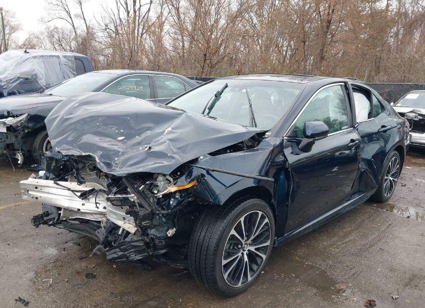 Photo 6 of 2018 Toyota Camry SE (VIN 4T1B11HK0JU584830)