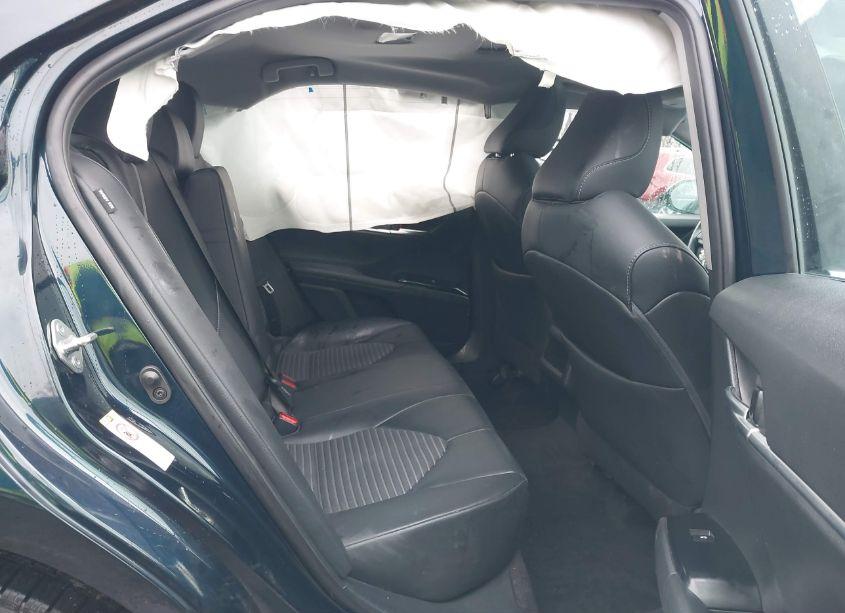 Photo 8 of 2018 Toyota Camry SE (VIN 4T1B11HK0JU584830)