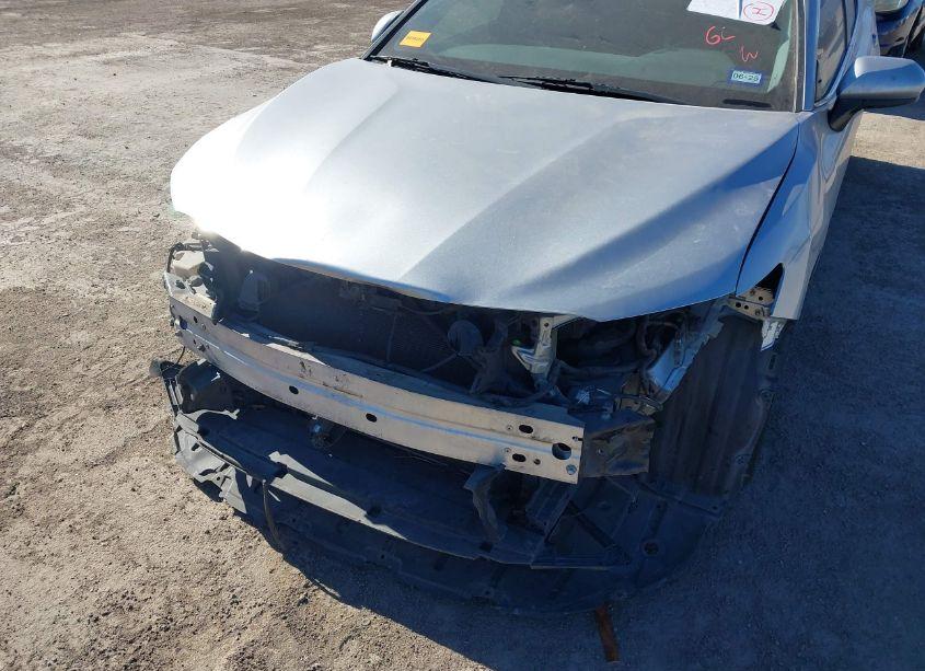 Photo 6 of 2018 Toyota Camry SE (VIN 4T1B11HK0JU588070)