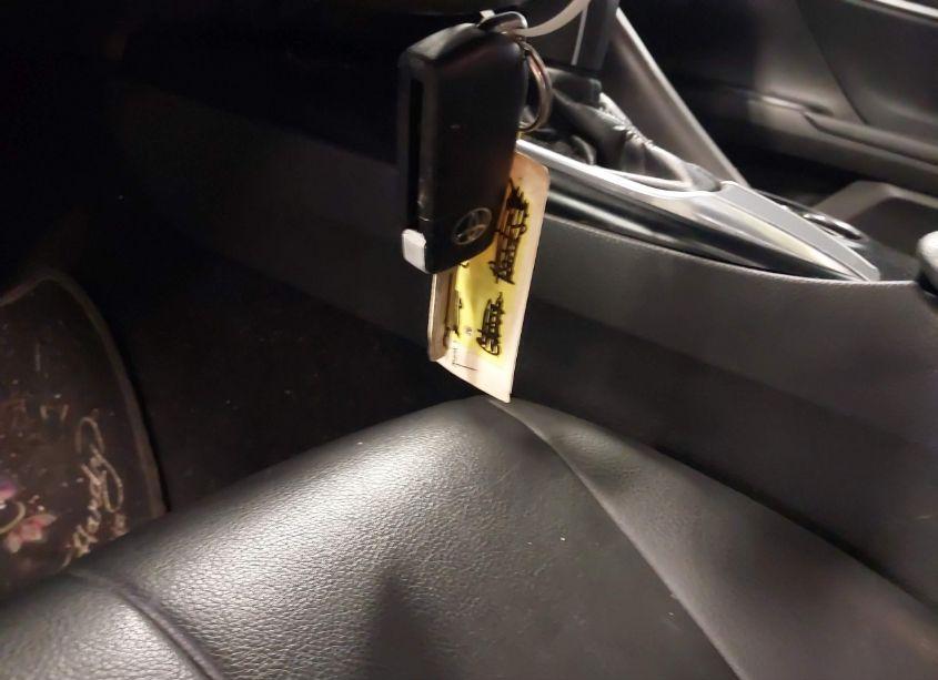 Photo 11 of 2018 Toyota Camry SE (VIN 4T1B11HK0JU589624)